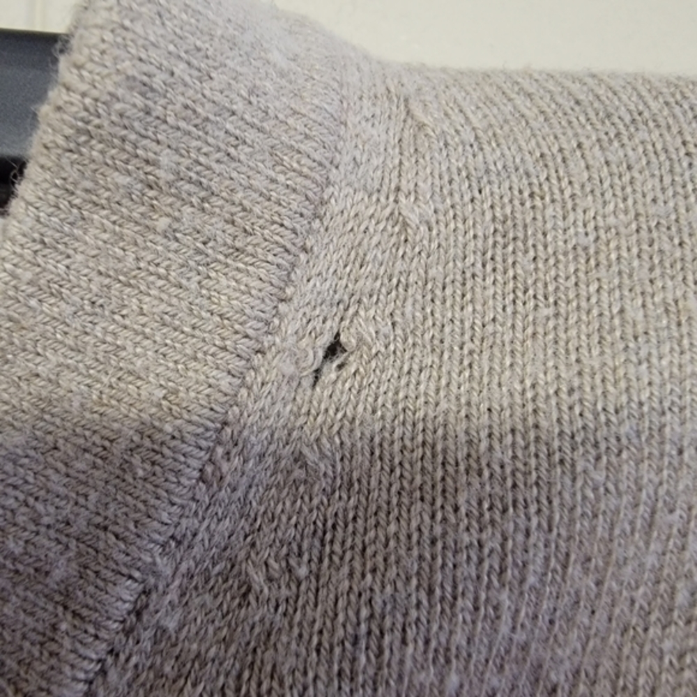 Banana‎ Republic Luxery Blend Sweater - Picture 3 of 5